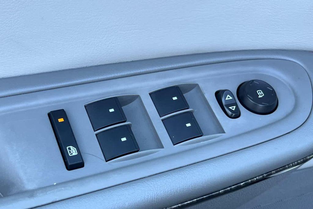 used 2015 GMC Acadia car, priced at $10,977