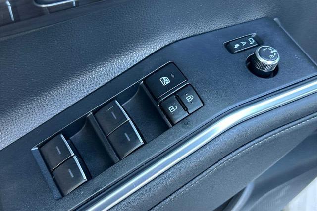 used 2023 Toyota Highlander car, priced at $39,977