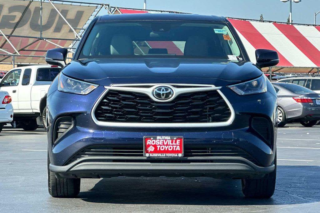 used 2023 Toyota Highlander car, priced at $29,977