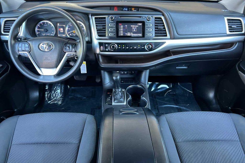 used 2018 Toyota Highlander car, priced at $21,977