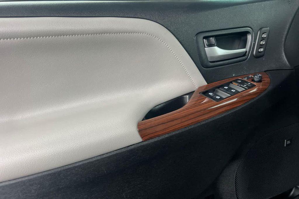 used 2019 Toyota Sienna car, priced at $32,477