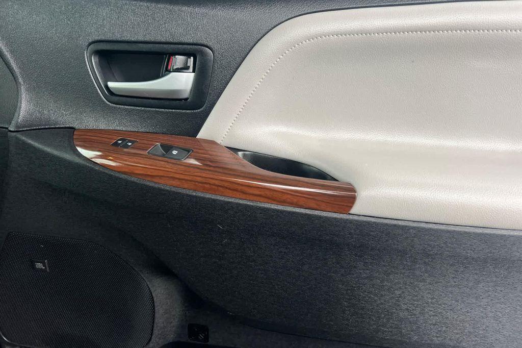used 2019 Toyota Sienna car, priced at $32,477