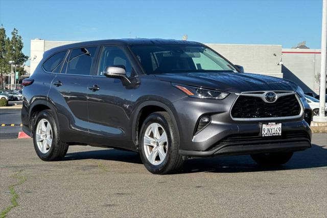 used 2024 Toyota Highlander car, priced at $37,977