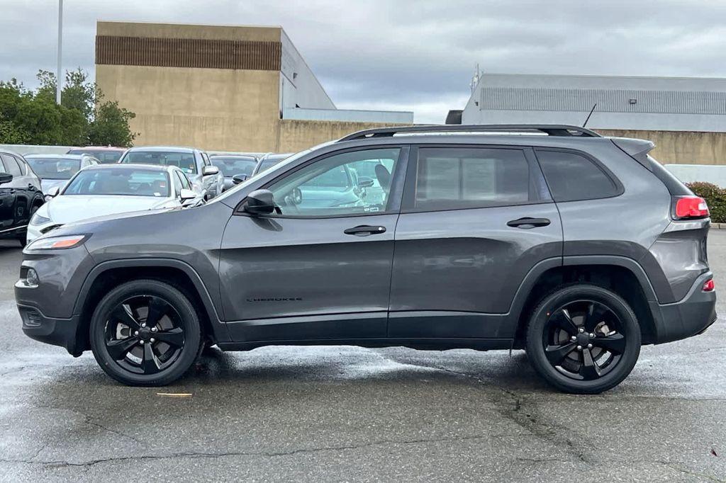 used 2017 Jeep Cherokee car, priced at $7,977