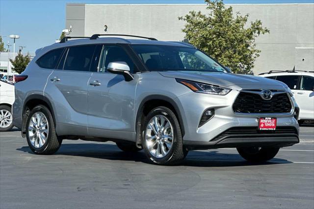 used 2023 Toyota Highlander car, priced at $42,977