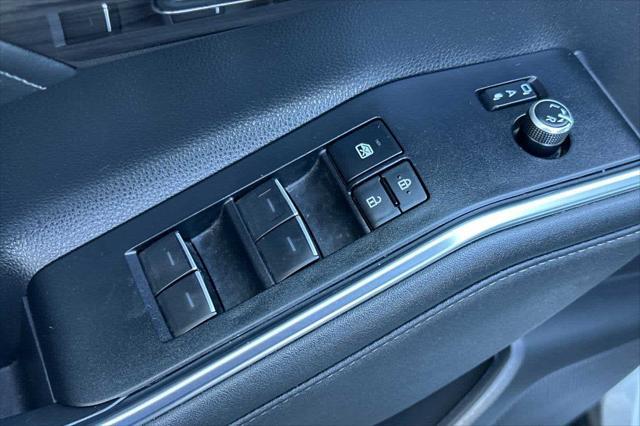 used 2023 Toyota Highlander car, priced at $42,977
