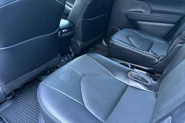 used 2023 Toyota Highlander car, priced at $42,977