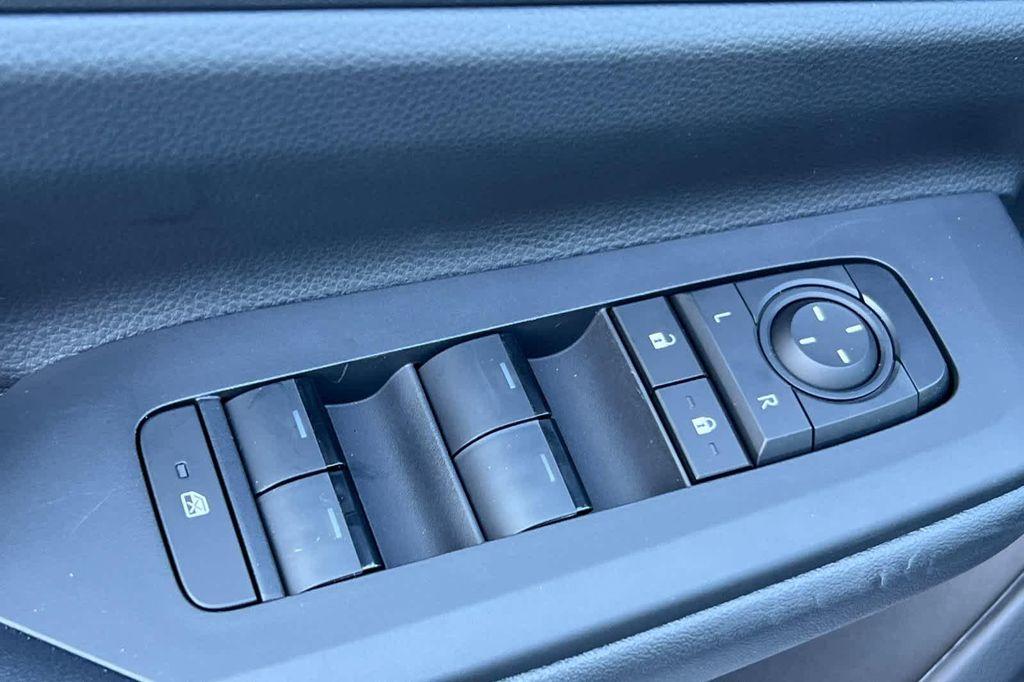 new 2026 Toyota Prius Plug-In Hybrid car, priced at $35,333