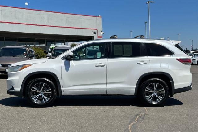 used 2016 Toyota Highlander car, priced at $12,977