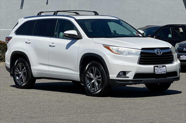 used 2016 Toyota Highlander car, priced at $12,977