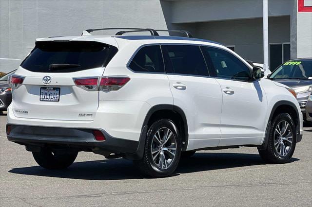 used 2016 Toyota Highlander car, priced at $12,977