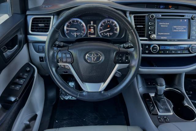 used 2016 Toyota Highlander car, priced at $12,977