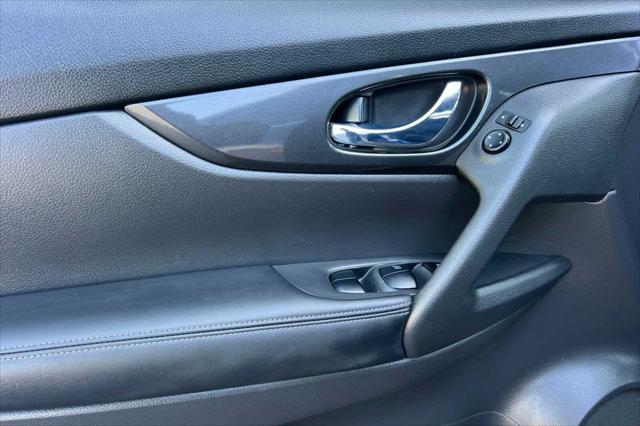 used 2019 Nissan Rogue car, priced at $14,977