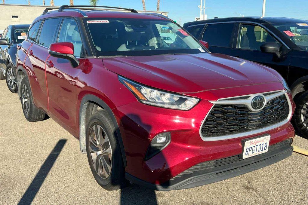 used 2020 Toyota Highlander car, priced at $24,977