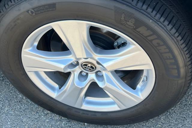 used 2022 Toyota Highlander car, priced at $36,999