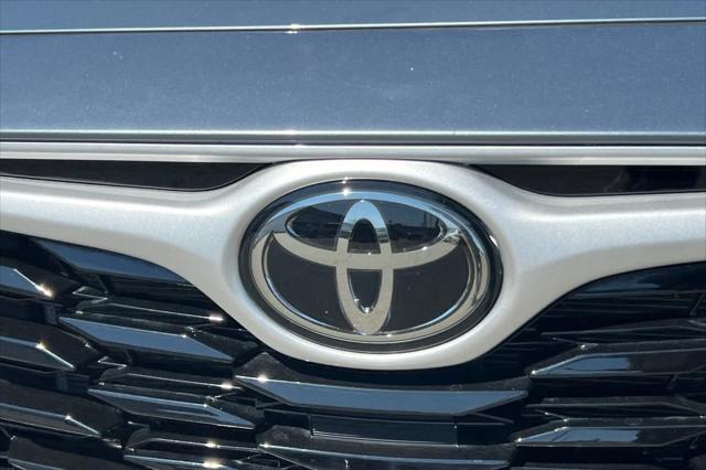 used 2022 Toyota Highlander car, priced at $36,999