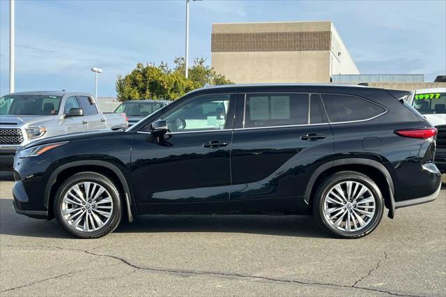 used 2021 Toyota Highlander car, priced at $39,977