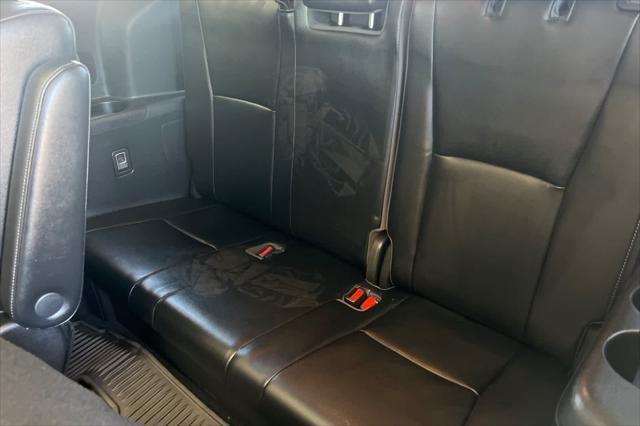 used 2021 Toyota Highlander car, priced at $40,977