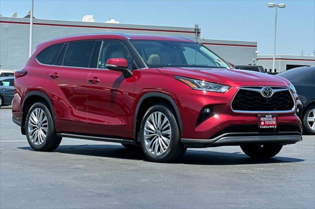 used 2022 Toyota Highlander car, priced at $44,999