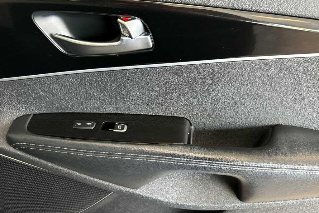 used 2017 Kia Sorento car, priced at $15,977