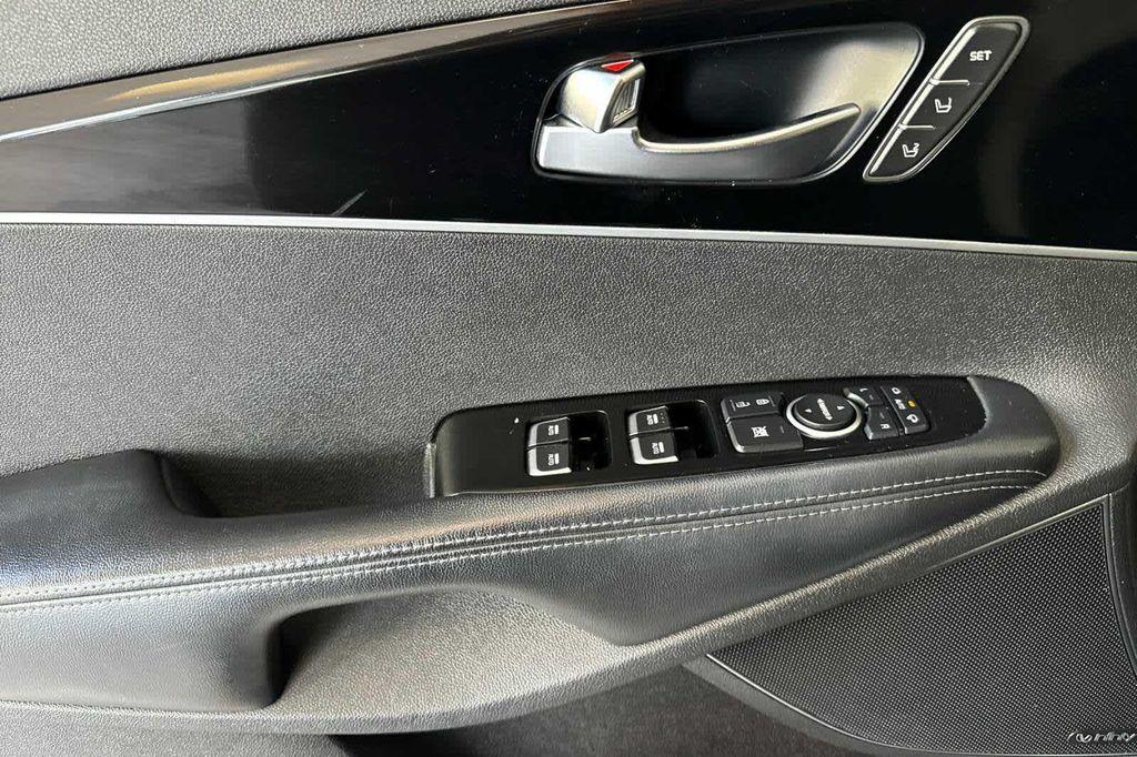 used 2017 Kia Sorento car, priced at $15,977