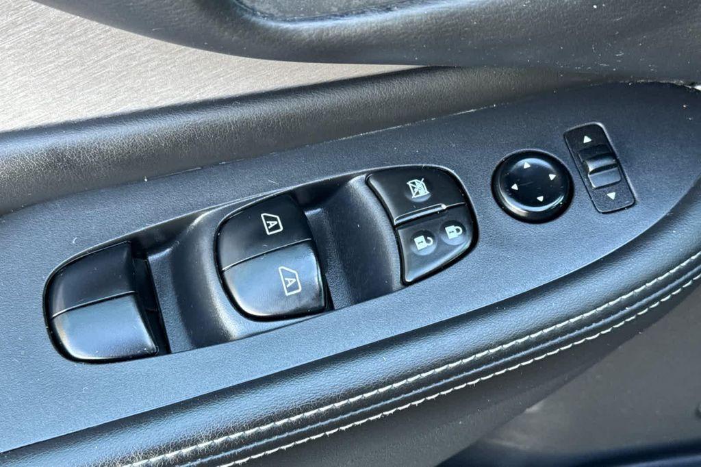 used 2023 Nissan Murano car, priced at $18,977