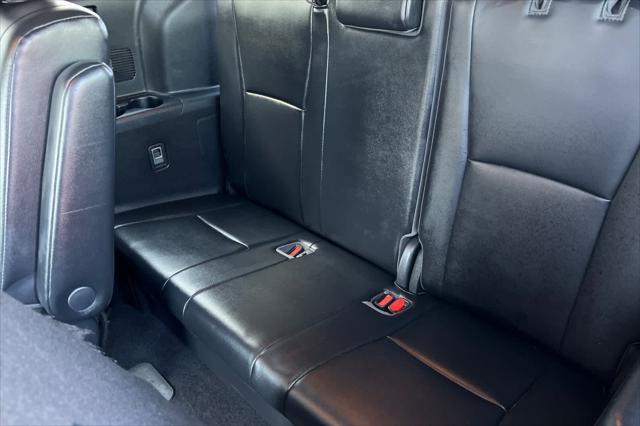 used 2022 Toyota Highlander car, priced at $35,977