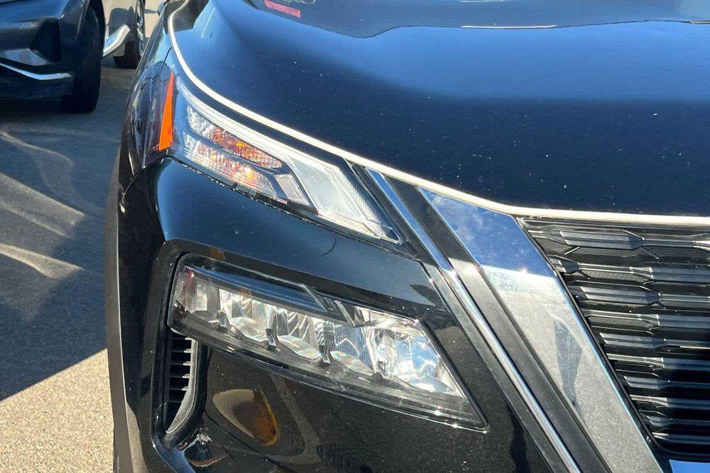 used 2023 Nissan Rogue car, priced at $21,999
