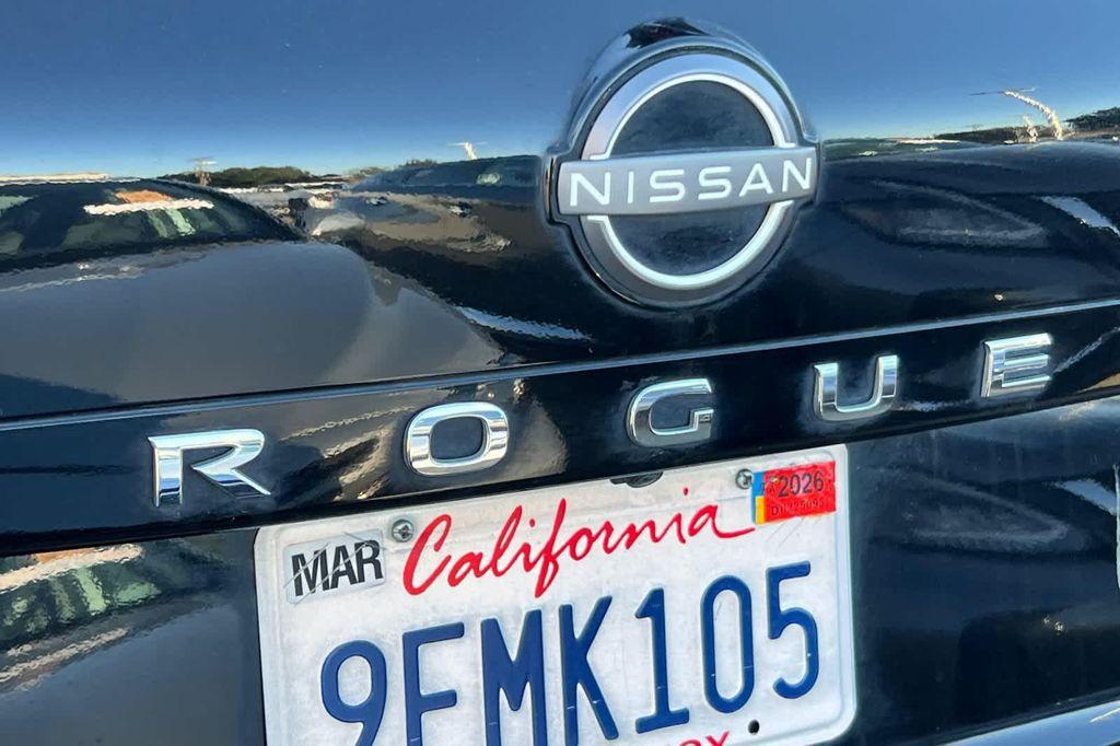 used 2023 Nissan Rogue car, priced at $21,999