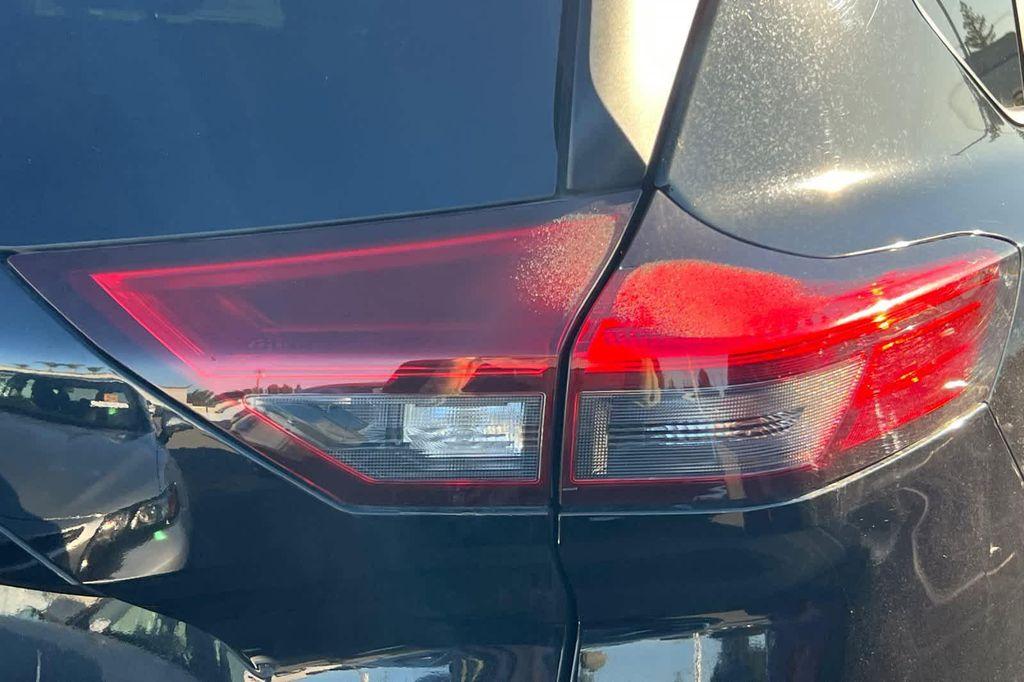 used 2023 Nissan Rogue car, priced at $21,999