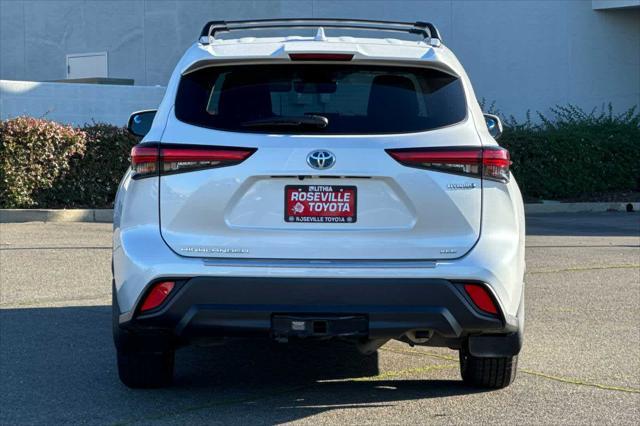 used 2022 Toyota Highlander Hybrid car, priced at $34,999