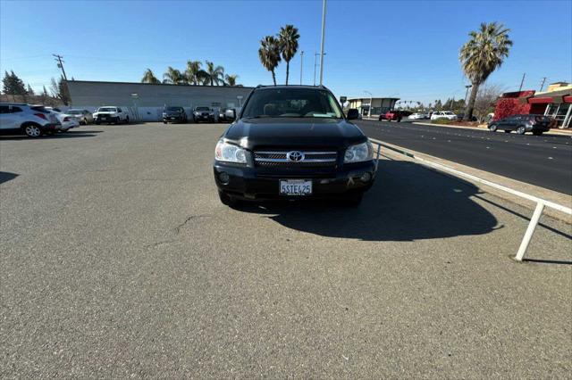 used 2006 Toyota Highlander Hybrid car, priced at $7,999