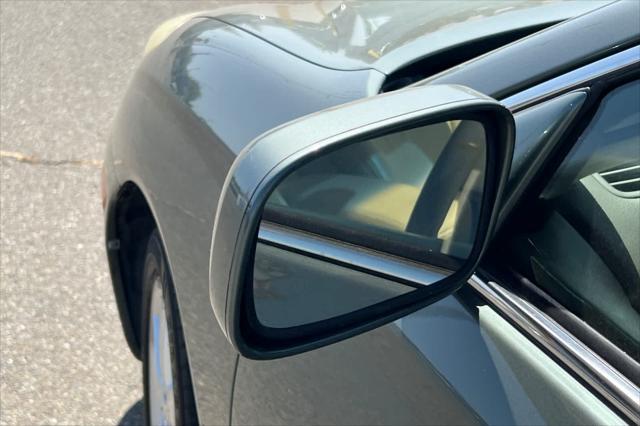 used 2005 Lexus ES 330 car, priced at $9,999