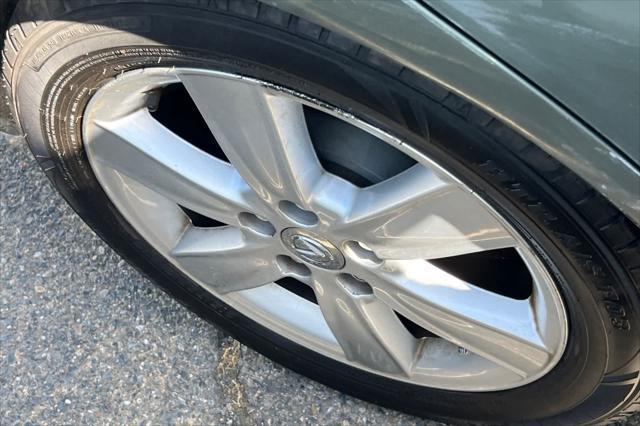 used 2005 Lexus ES 330 car, priced at $9,999
