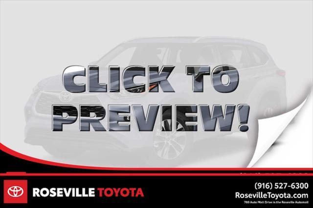 used 2022 Toyota Highlander car, priced at $35,999