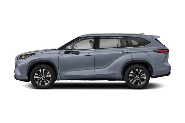 used 2022 Toyota Highlander car, priced at $35,999