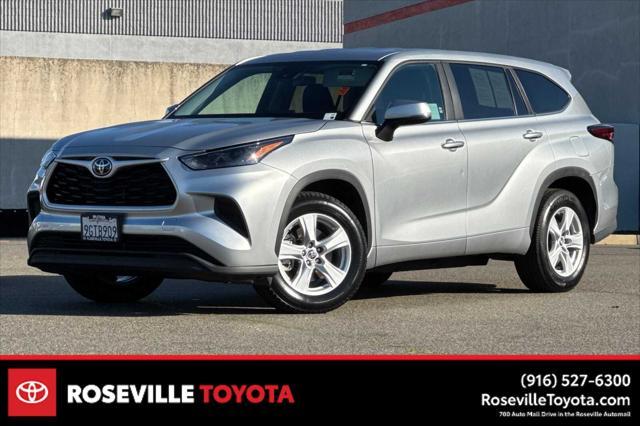 used 2023 Toyota Highlander car, priced at $30,977