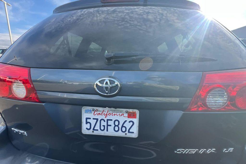used 2007 Toyota Sienna car, priced at $9,999