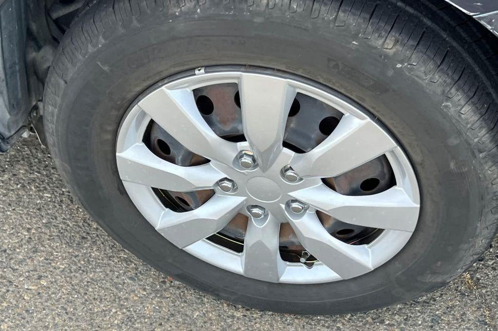 used 2007 Toyota Sienna car, priced at $9,999