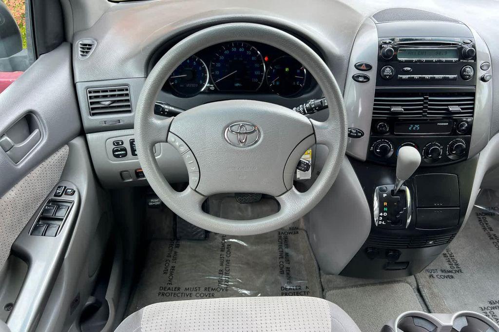 used 2007 Toyota Sienna car, priced at $9,999