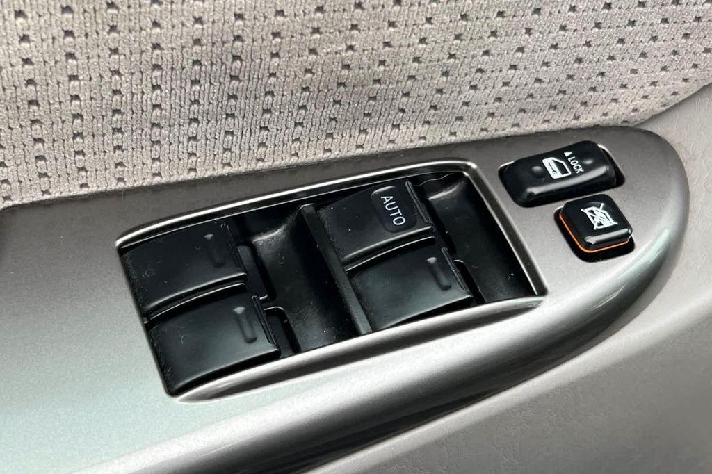 used 2007 Toyota Sienna car, priced at $9,999