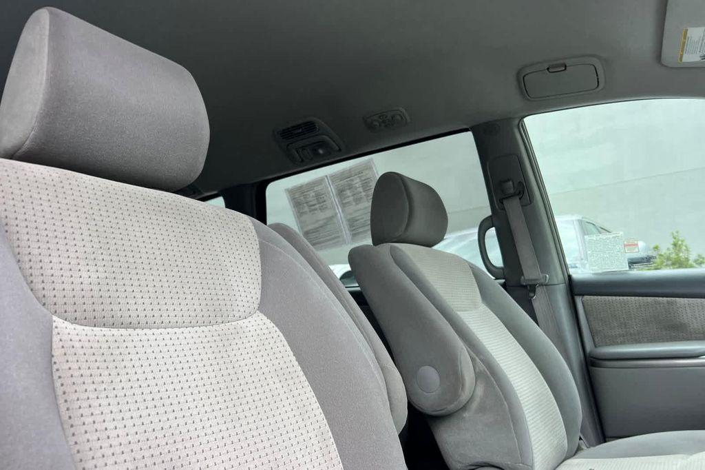 used 2007 Toyota Sienna car, priced at $9,999