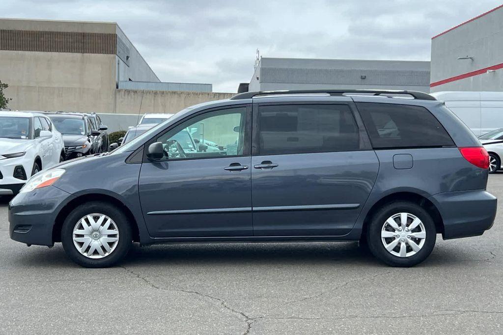used 2007 Toyota Sienna car, priced at $9,999
