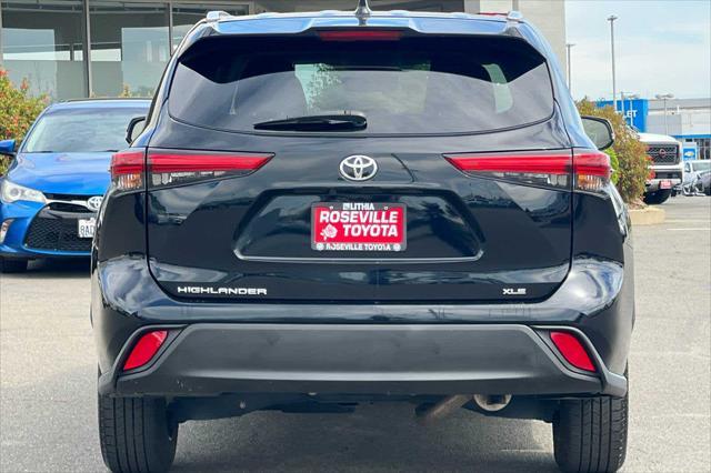 used 2022 Toyota Highlander car, priced at $31,977