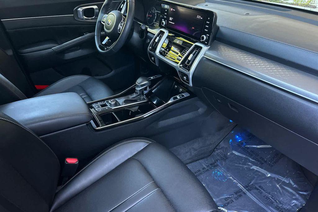 used 2021 Kia Sorento car, priced at $34,999