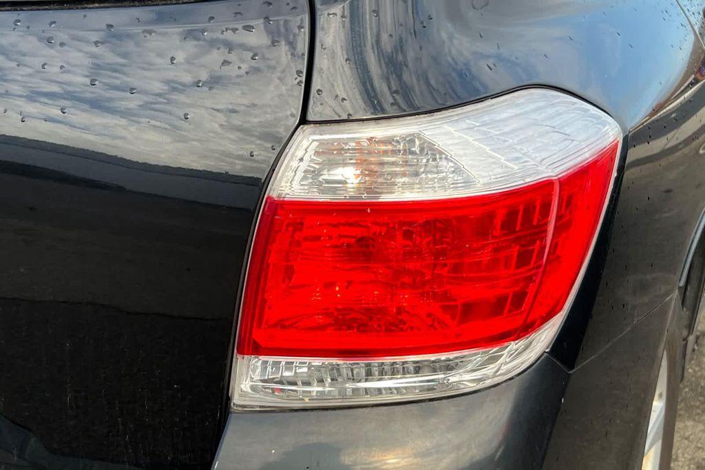 used 2012 Toyota Highlander car, priced at $10,977