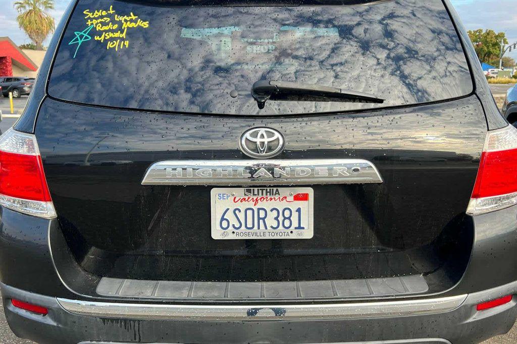 used 2012 Toyota Highlander car, priced at $10,977