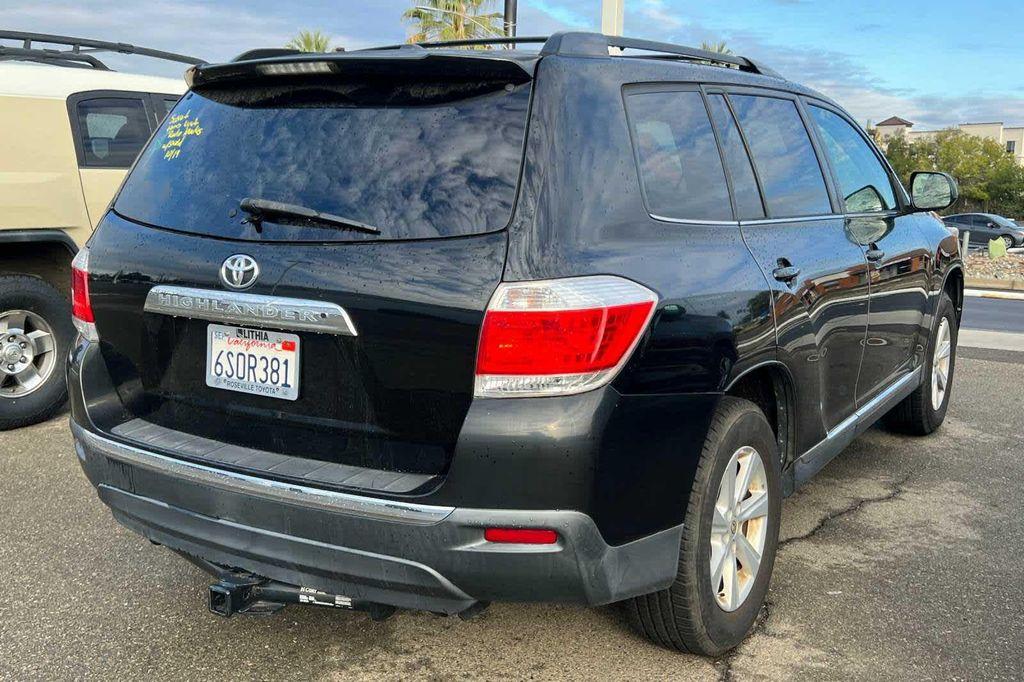 used 2012 Toyota Highlander car, priced at $10,977