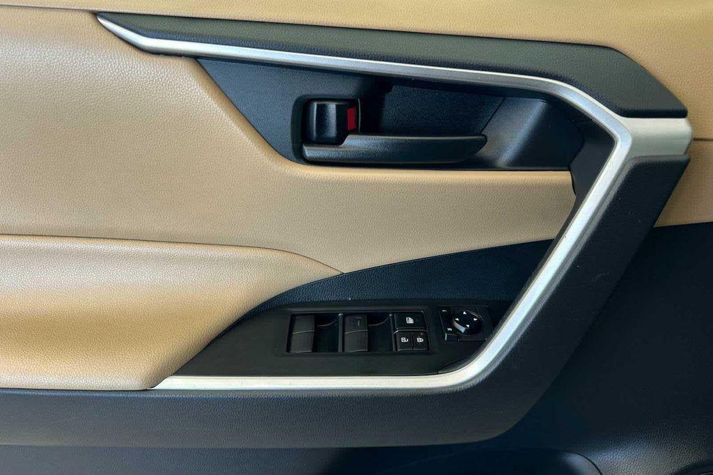 used 2020 Toyota RAV4 Hybrid car, priced at $27,977