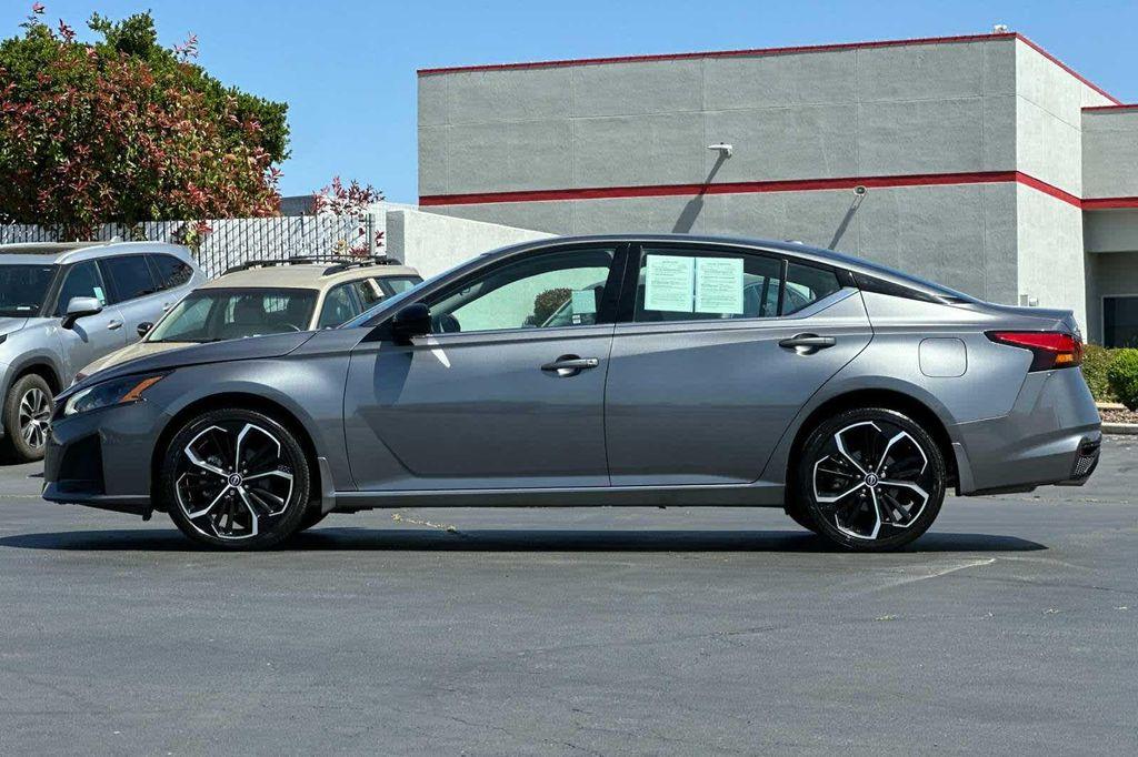 used 2023 Nissan Altima car, priced at $21,977